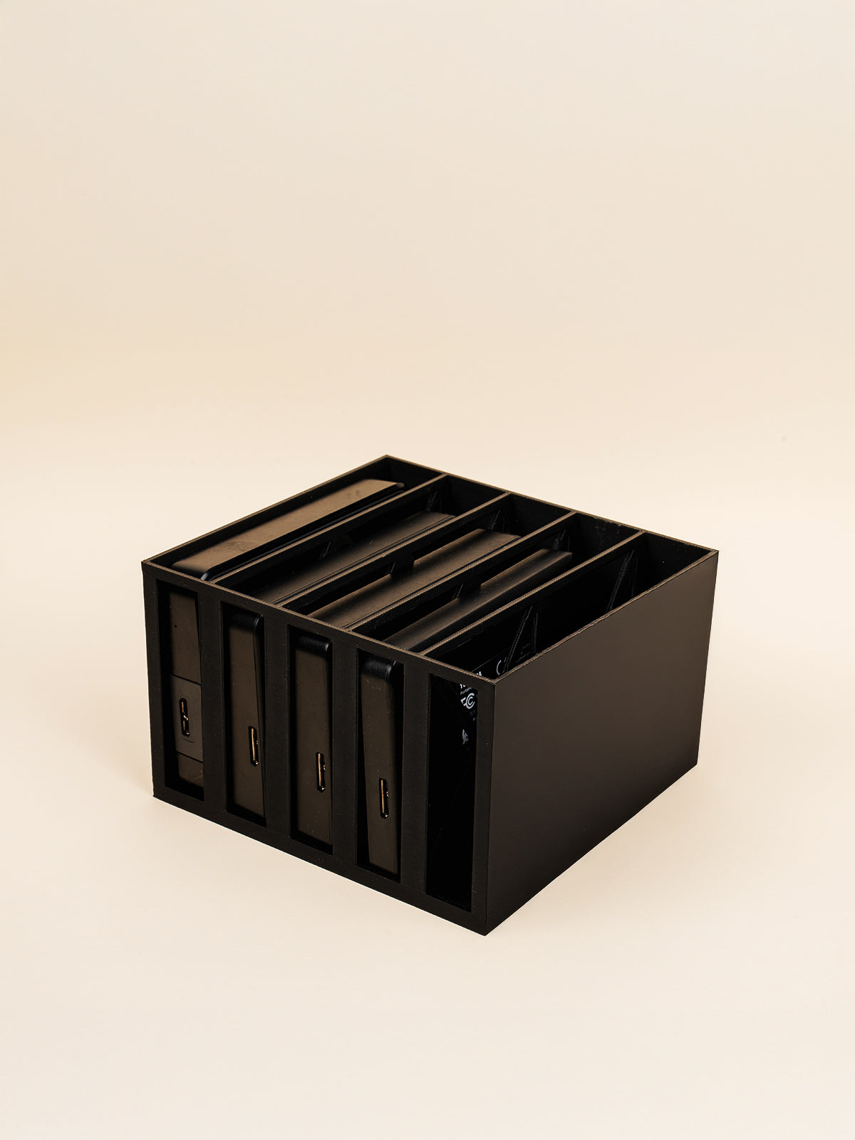 Harddisk Organizer – 3D Baskı, Çoklu Disk Bölmeli Düzenleyici