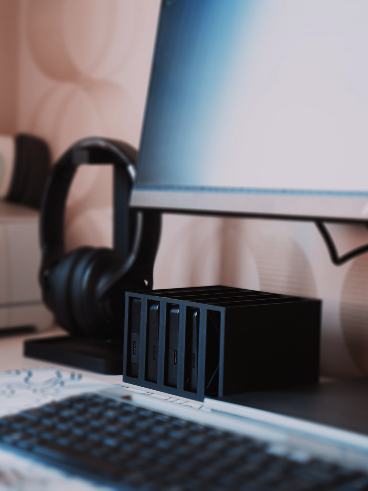 Harddisk Organizer – 3D Baskı, Çoklu Disk Bölmeli Düzenleyici