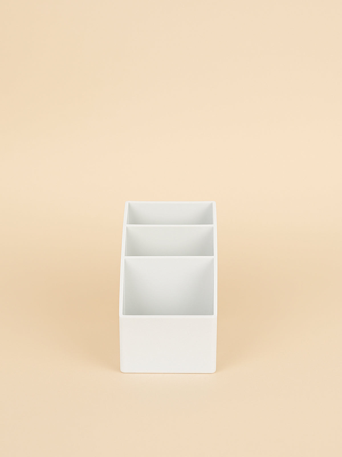 Kumanda Düzenleyici Stand – Modern ve Pratik